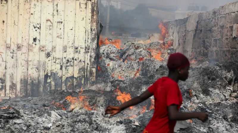 Massive Fire Engulfs Ghana's Kantamanto Market